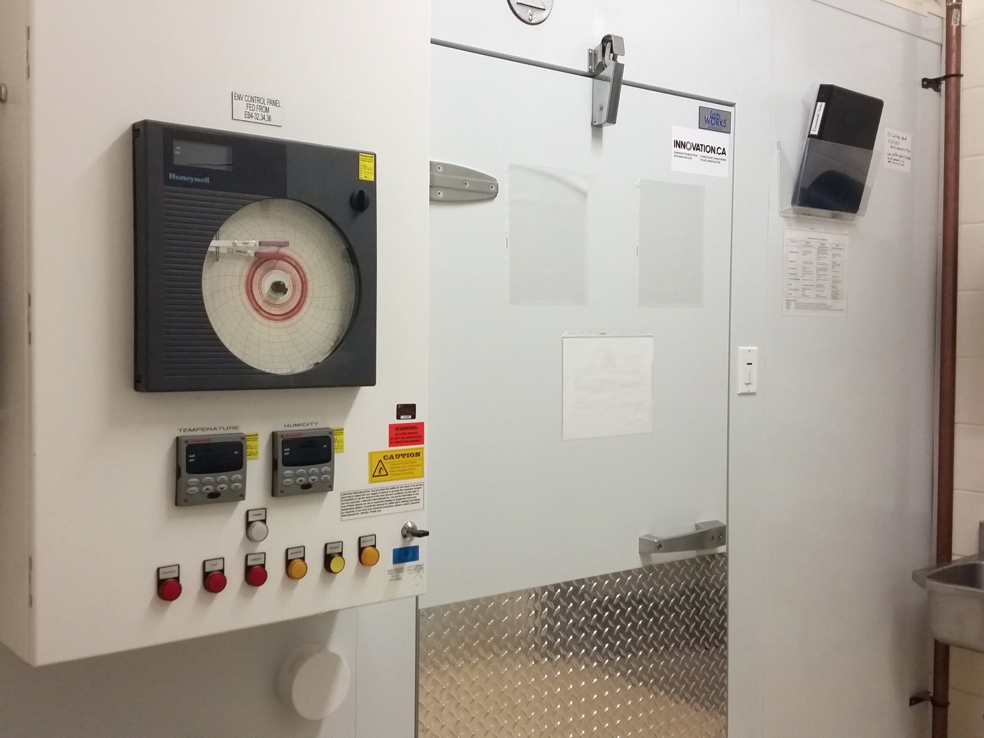 Picture of the Environmental Chamber